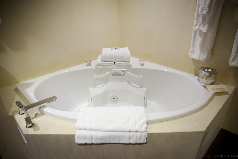 Hotel At The Black Olive 4*